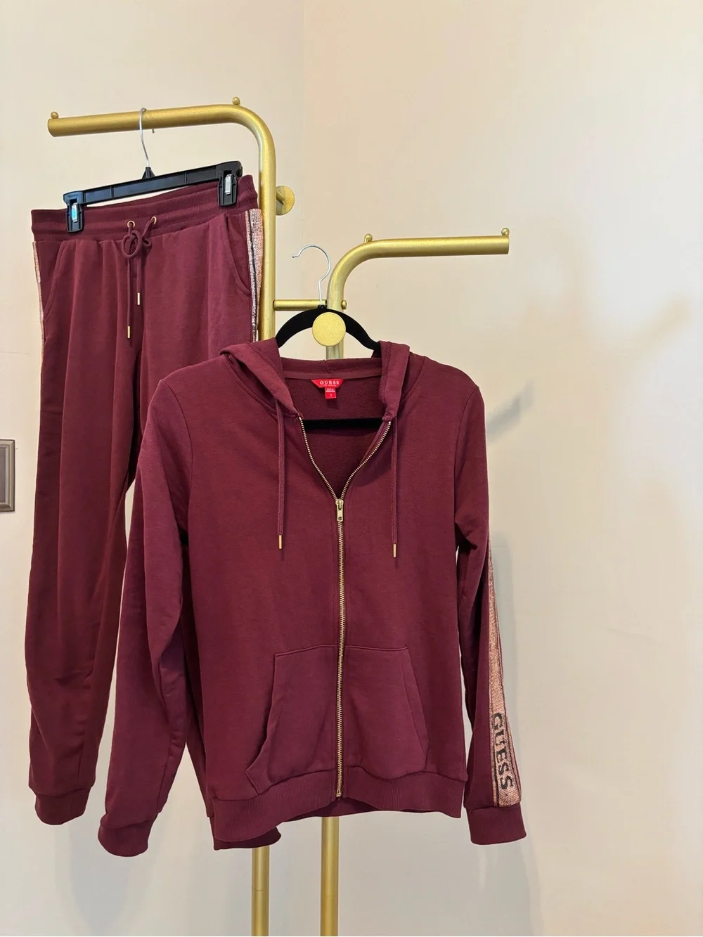 Guess women Burgundy Hoodie & Jogger Set with Sequin Sleeve Stripe